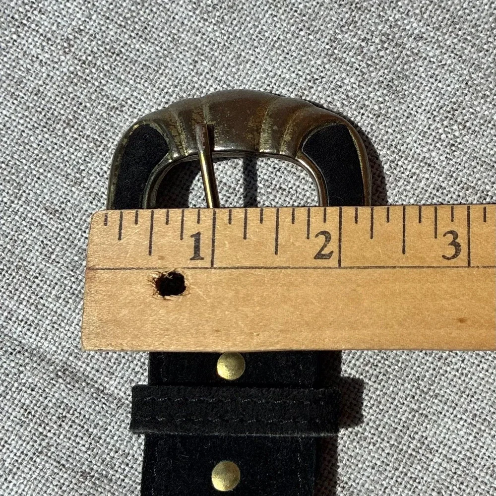 Vintage Black Suede Leather Belt Brass Scalloped Buckle Size 30 Made in USA 3527